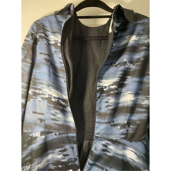 Size L/XL, Blackbird Studios slow fashion in blue and black celestial print. - Picture 8 of 10